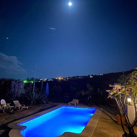 הוילה La Rustica En Vinuela, Piscina Privada מראה חיצוני תמונה