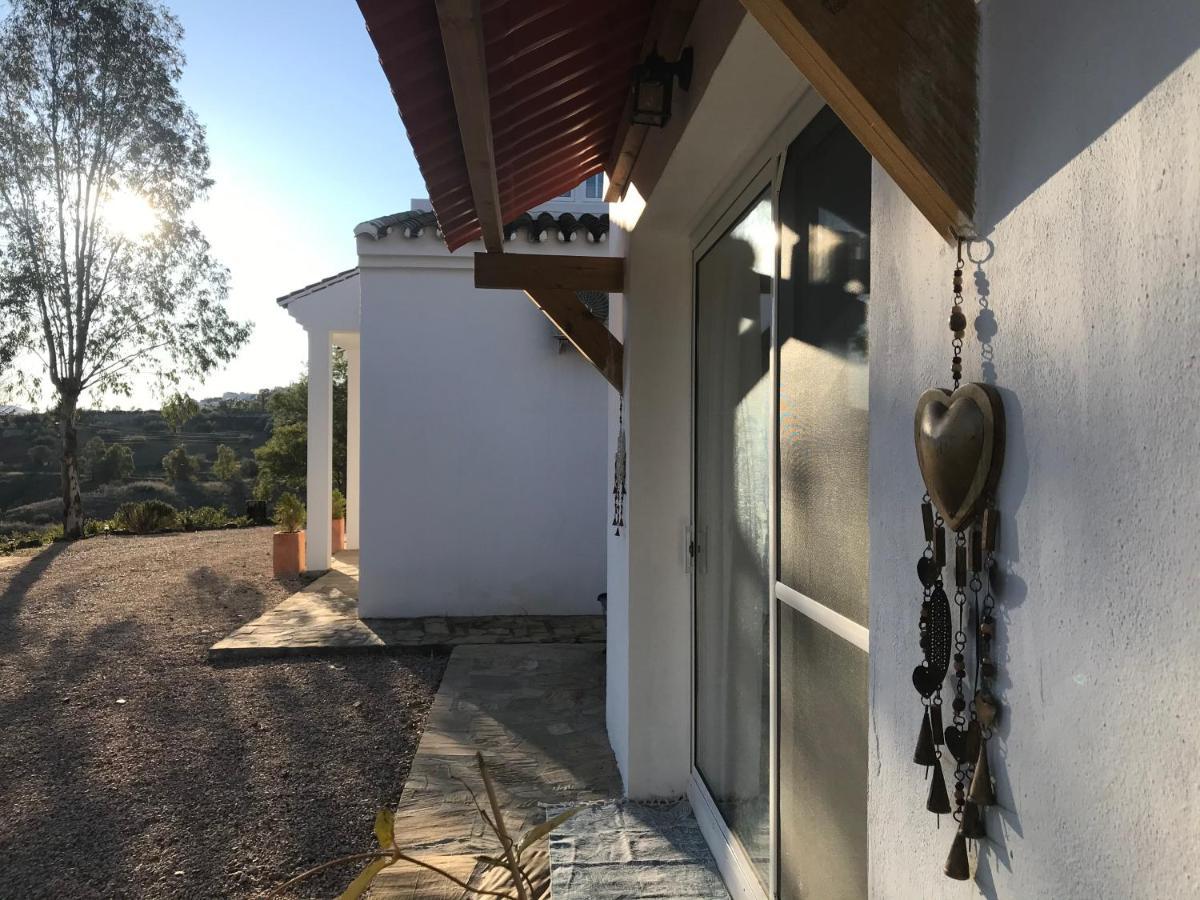 הוילה La Rustica En Vinuela, Piscina Privada מראה חיצוני תמונה