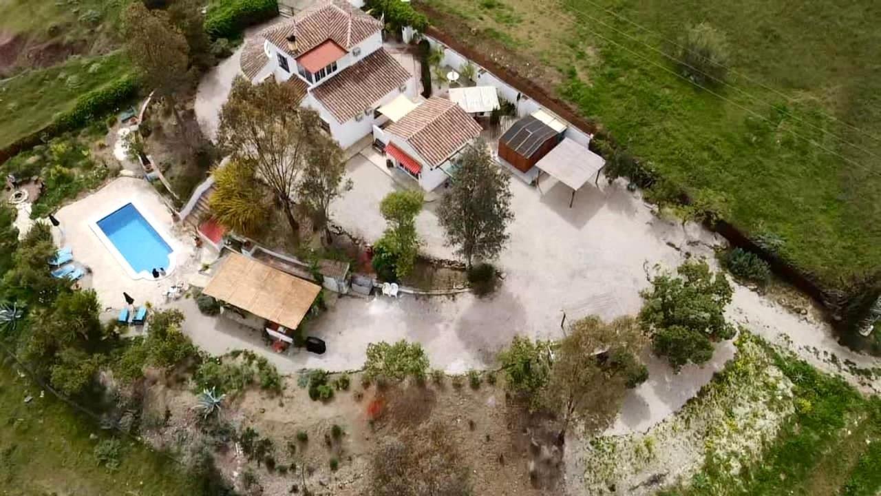 הוילה La Rustica En Vinuela, Piscina Privada מראה חיצוני תמונה